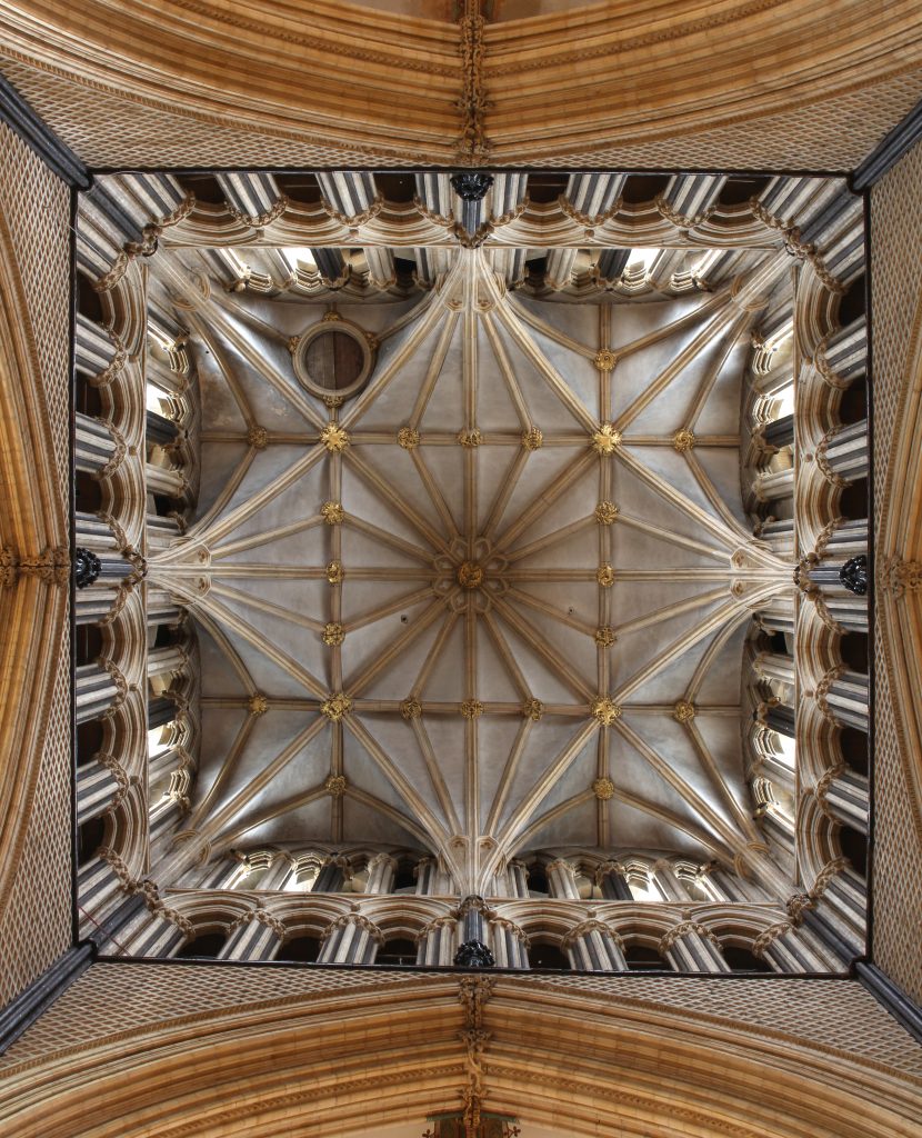 Image of crossing vault at Lincoln Cathedral, looking up