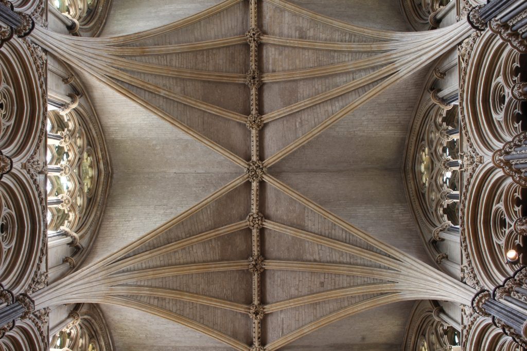 Image of the vault in the Angel Choir at Lincoln Cathedral, looking up