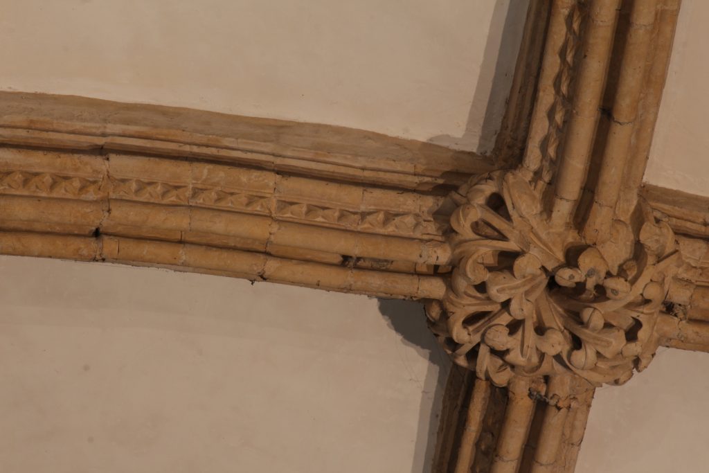 Image of dogtooth pattern rib moulding in St Hugh's Choir aisle at Lincoln Cathedral