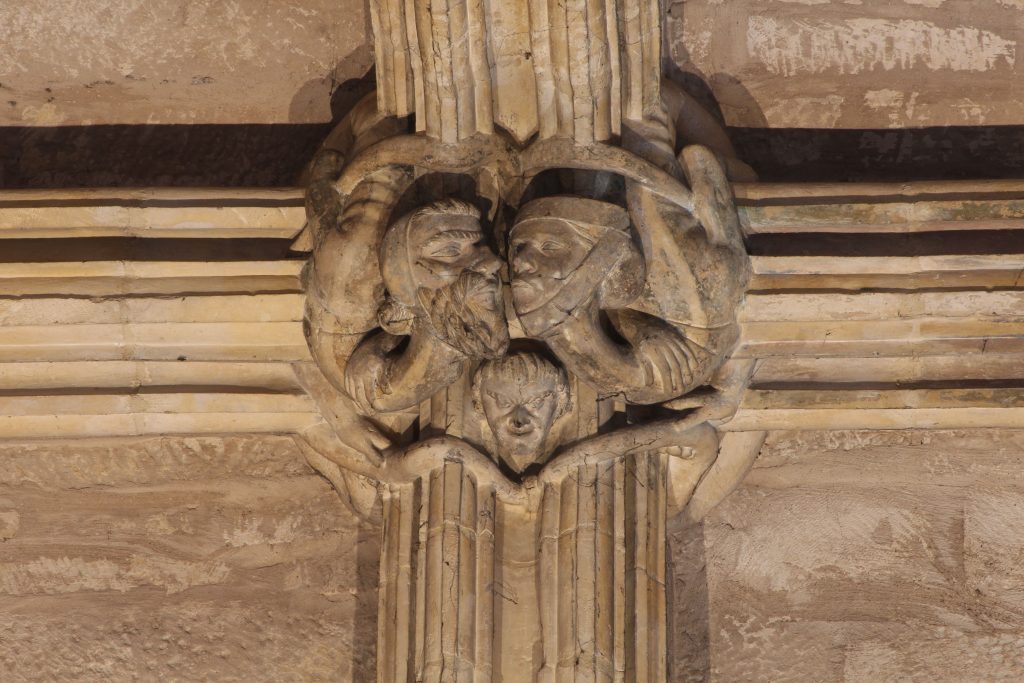 construction_stonecutting_angel_choir_aisle_wells_boss_carousel_2