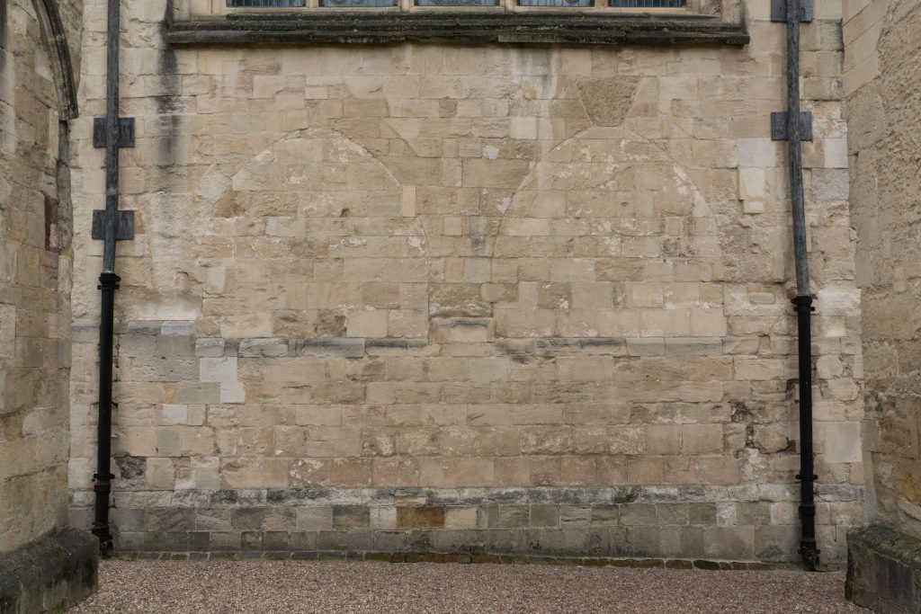 Image of ashlar masonry on the exterior wall surface of the south side of the nave at Exeter Cathedral